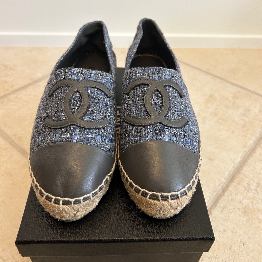 CHANEL Tweed Espadrilles